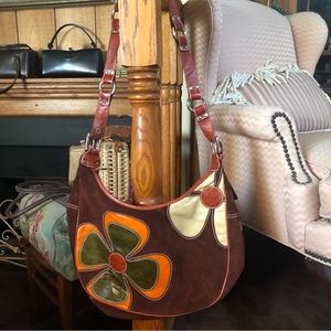 Gorgeous Isabella Fiore zippered messenger bag.